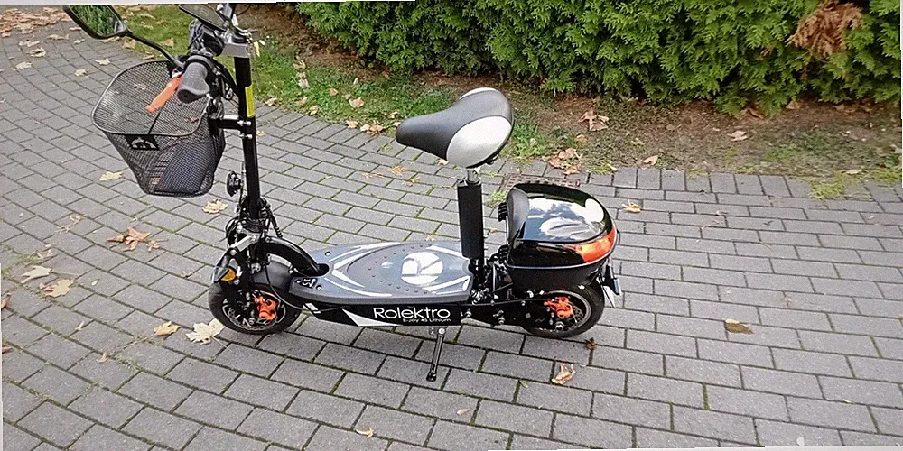 Rolektro E-Joy 45, E-Scooter mit Sitz . 45km/h mit Strassenzulassung