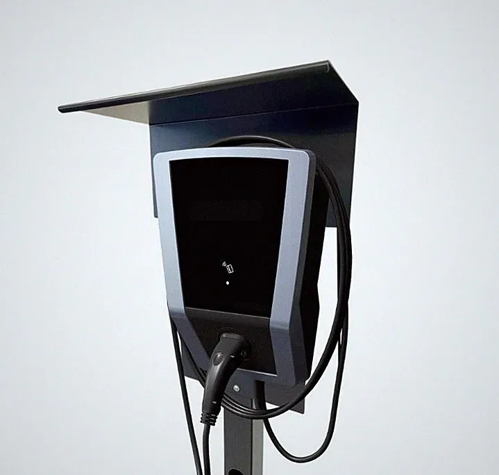 Stele Ladesäule Ladesäule für Wallbox Heidelberg AMPERFIELD mit Regenschutz