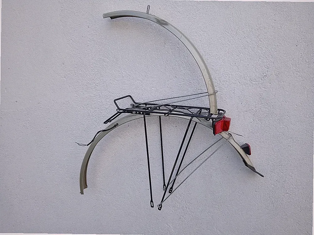 Vintage Schutzblech Set mit Fahrrad Gepäckträger für 28 Zoll mit Rücklicht